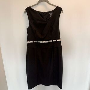 Roulette size 14 beautiful dress with belt
